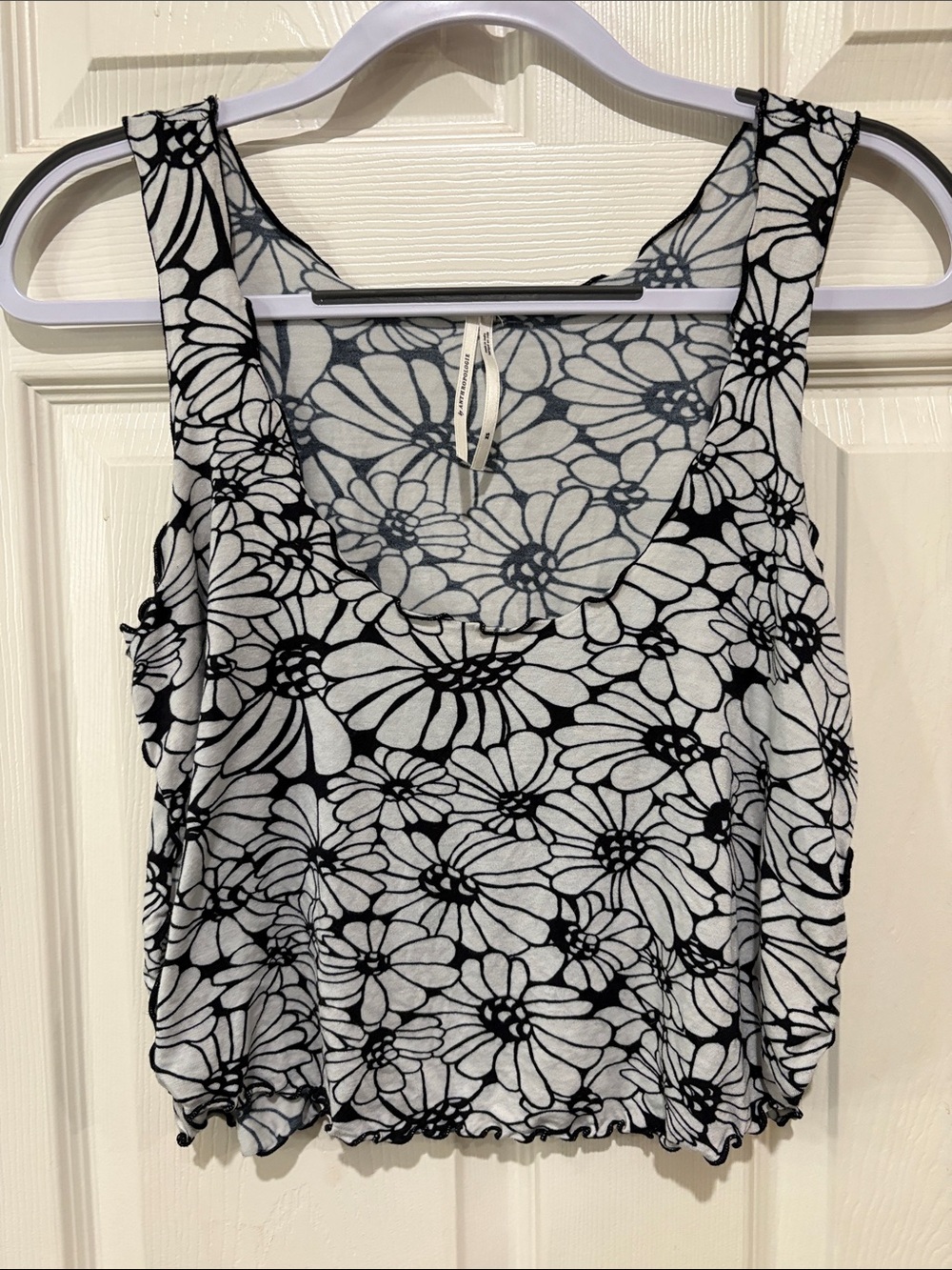Anthropologie Black & White Floral Cropped Flutter Tank